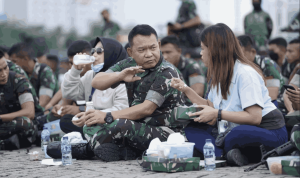 Anggota Komisi I Dewan Perwakilan Rakyat (DPR)_11zon(1)_11zon